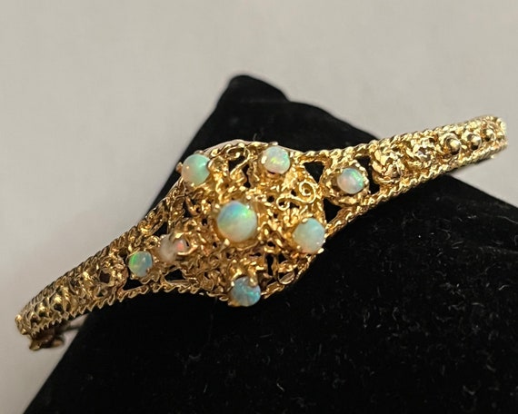 Opal and 14 Karat gold bracelet - image 1