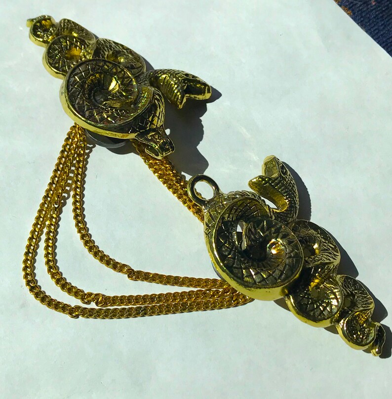 penannular gold only Snake cloak clasp fibula cape closure