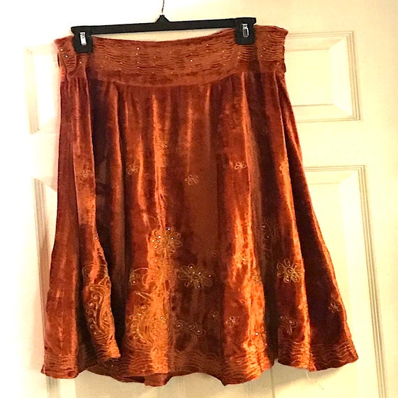 Rust Velvet skirt size medium.. gold thread embro