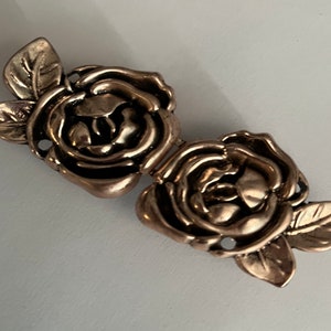 Rose cloak clasp rose gold clip on