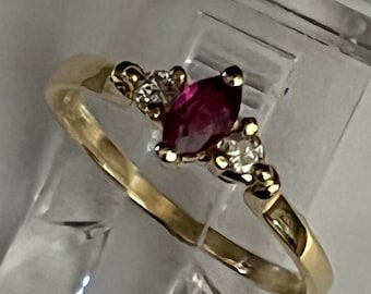 Ruby and diamonds ring 14K gold