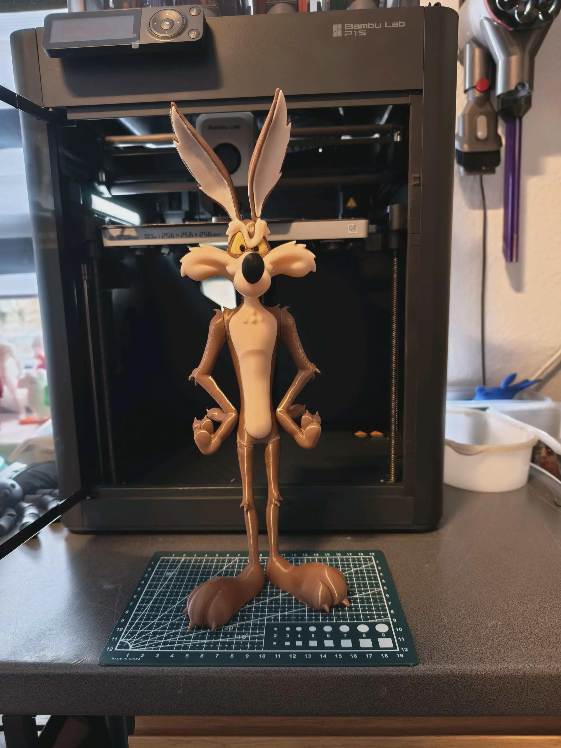 ラス1※新品※　ワイリーコヨーテ　フィギュア　希少 Wile coyote figurine - Etsy 日本