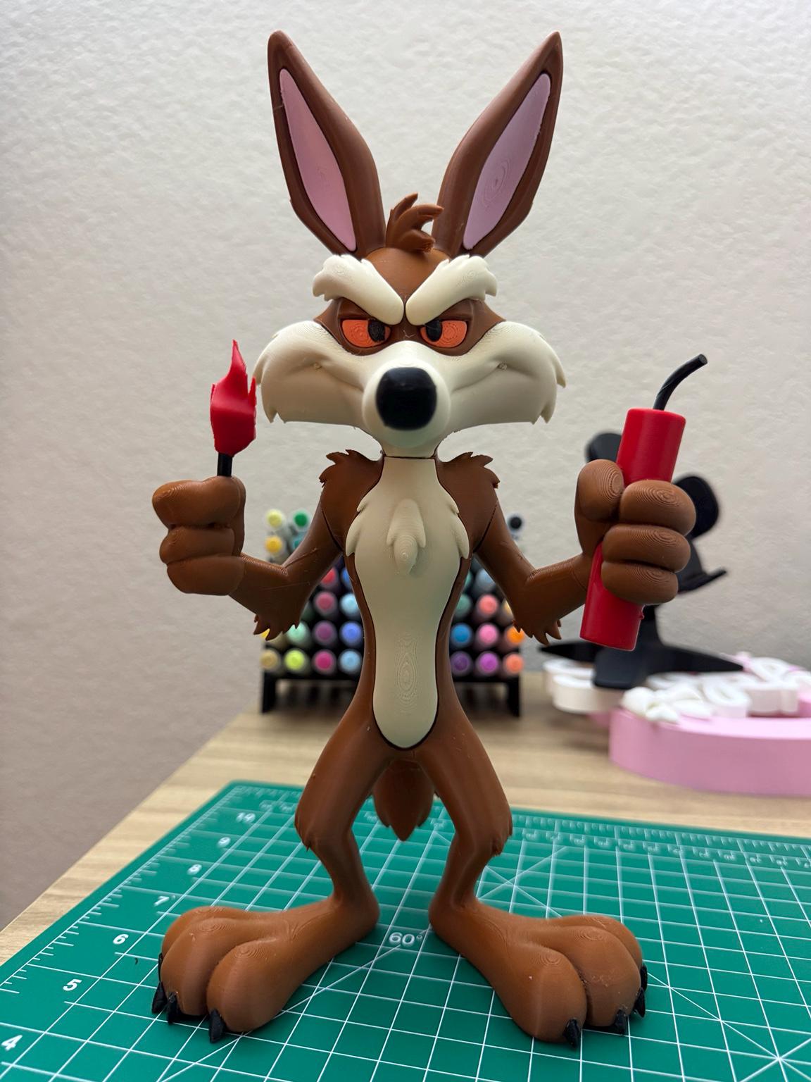 Wile coyote figurine - Etsy 日本