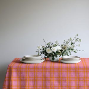Rosa orange rutig duk | Färgglad tartanduk | Pretty lantlig matsal linne | Cottagecore köksduk