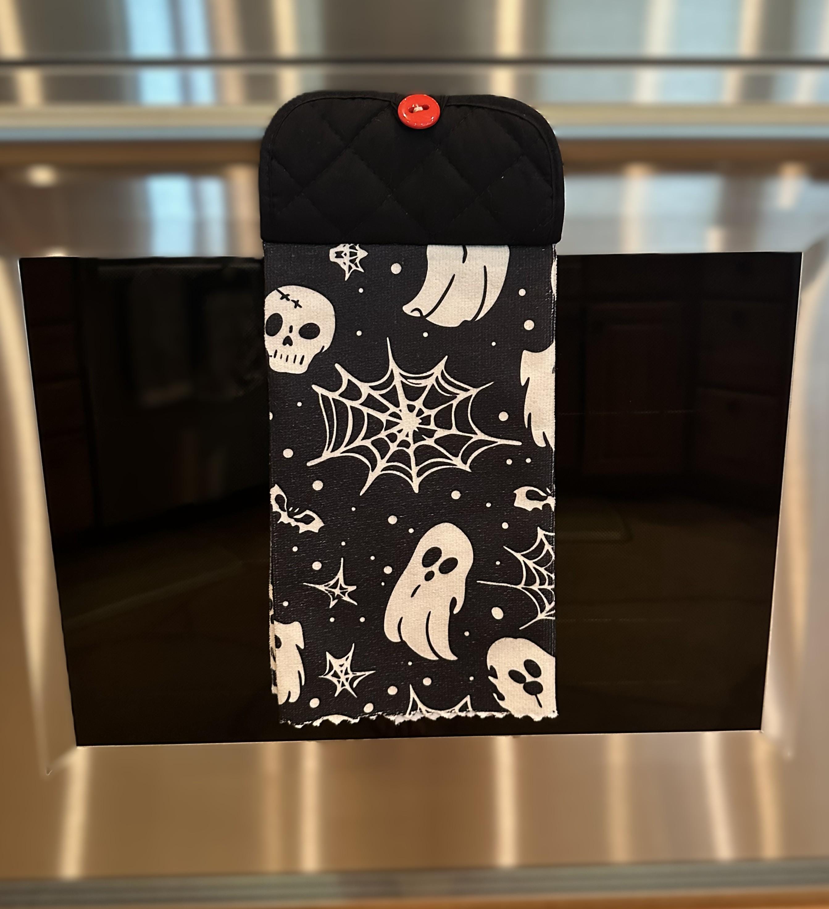 Ghost Skull Halloween Hanging Kitchen Towel, Spiderweb Dish Towel, Black Button Top Oven Door Decor, Spooky Kitchen Gift
