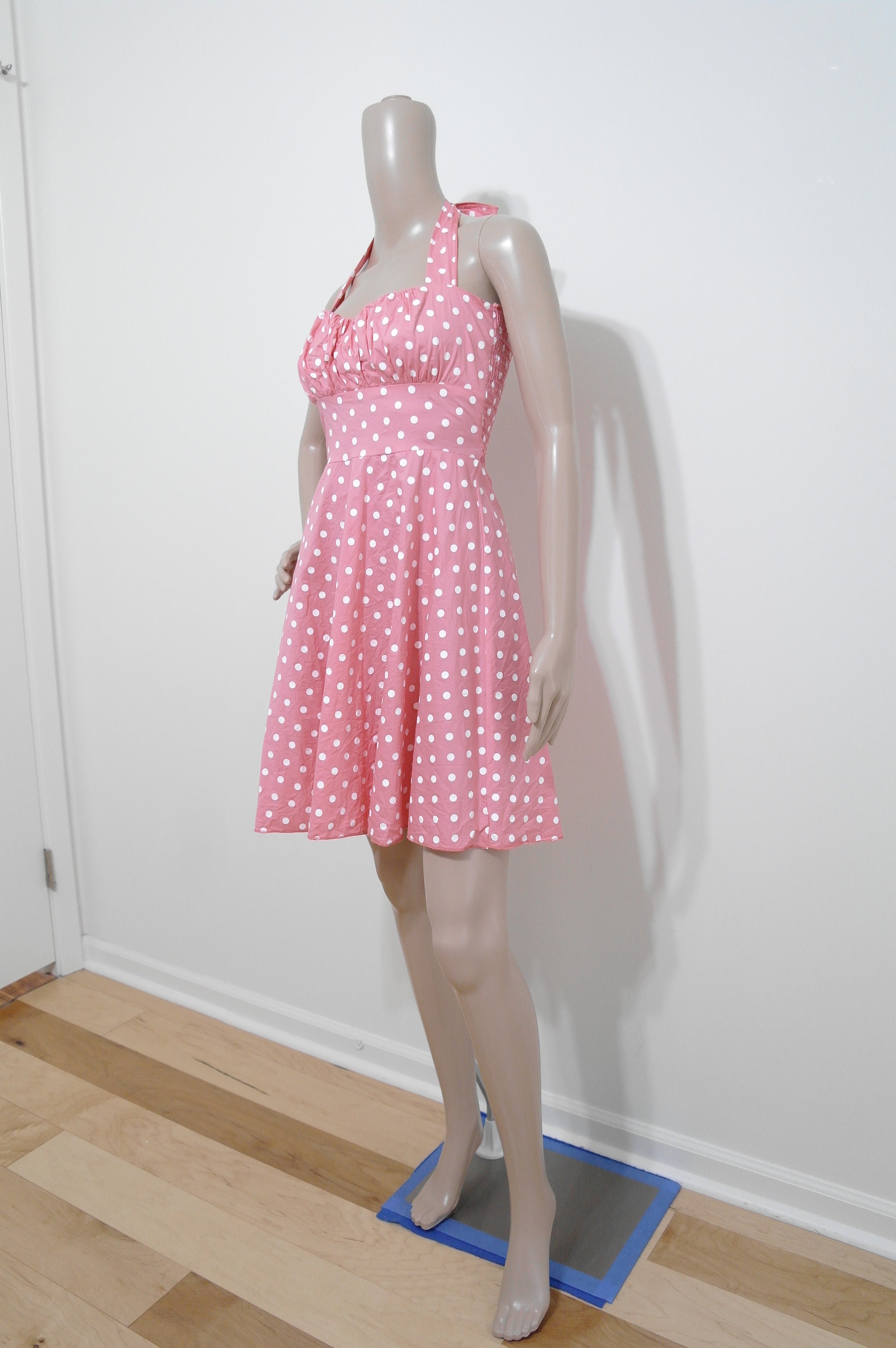 polka dot pin up