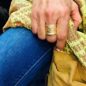 Cigar band - wedding band - wide band