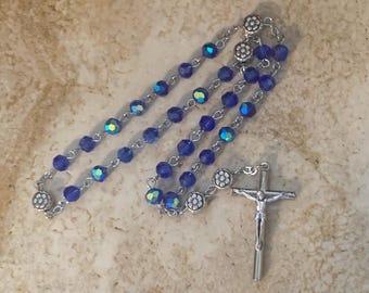 Rosario anglicano de cristal azul