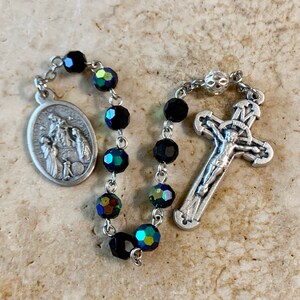 Our Lady of the Rosary Iridescent Rosary Tenner