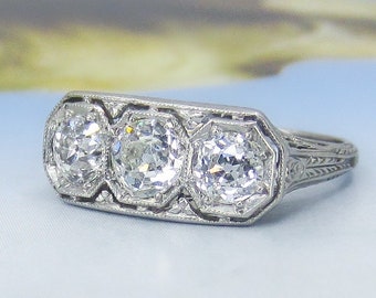 Antique Art Deco Three Stone Diamond Ring Platinum 1920