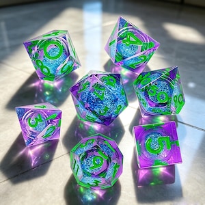Liquid Core Dice Set – Macaron-Colored Starry Sky Style Polyhedral RPG Dice – Glitter Resin DND Dice – Starry Sky Themed Dice