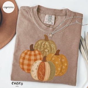 Boho Pumpkins Comfort Colors® Shirt, Retro Fall Pumpkin Pattern Tee, Autumn Aesthetic Cottagecore Harvest Season TShirt Thanksgiving T-Shirt