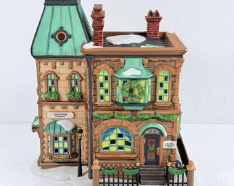 DEPARTMENT 56 Dickens Village Thomas Mudge Timepieces Christmas House 1998 VTG