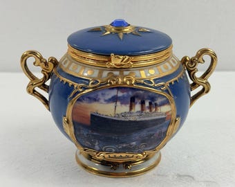 Maiden Voyage Historic Titanic Porcelain Music Box Ardleigh Elliot Vintage WORKS
