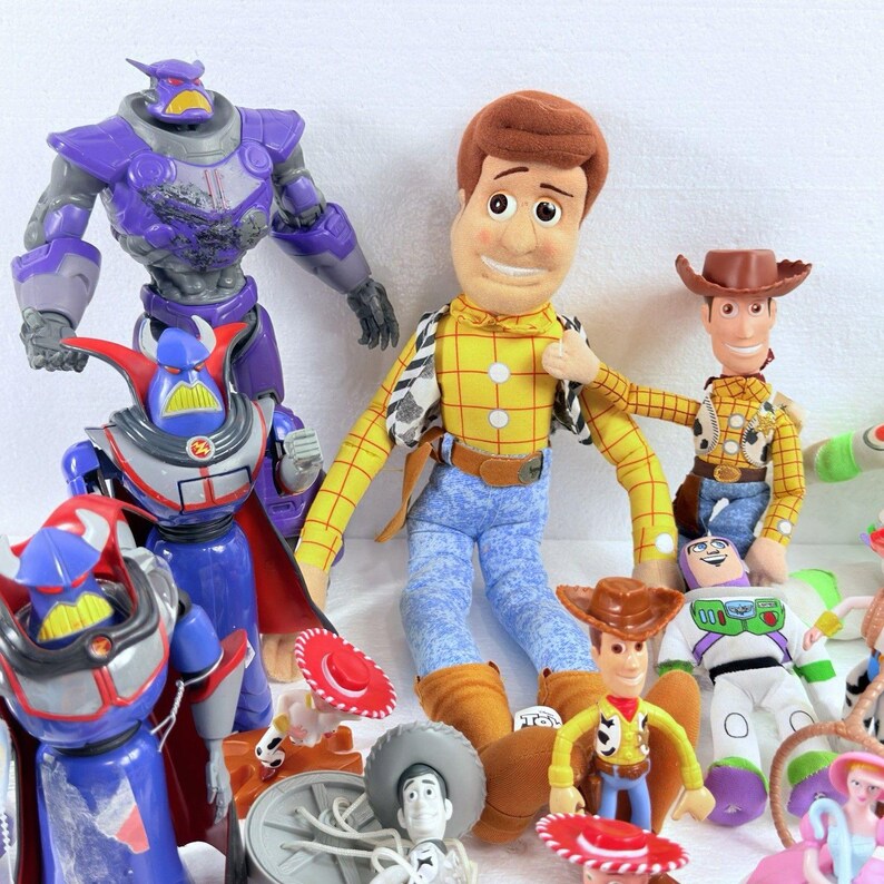 Figurine articulée Toy Story Disney Pixar, LOT de 20 pièces et plus Woody Buzz Jesse Zurg image 4