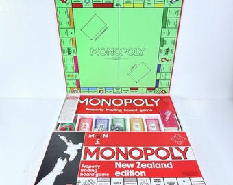 Vintage Monopoly New Zealand Edition 1980's Holdson Stock 2321 COMPLETE GAME