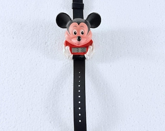 Mickey Mouse Digital Talking Watch Sounds Fun 1991 Mouth Moves When Talking VTG