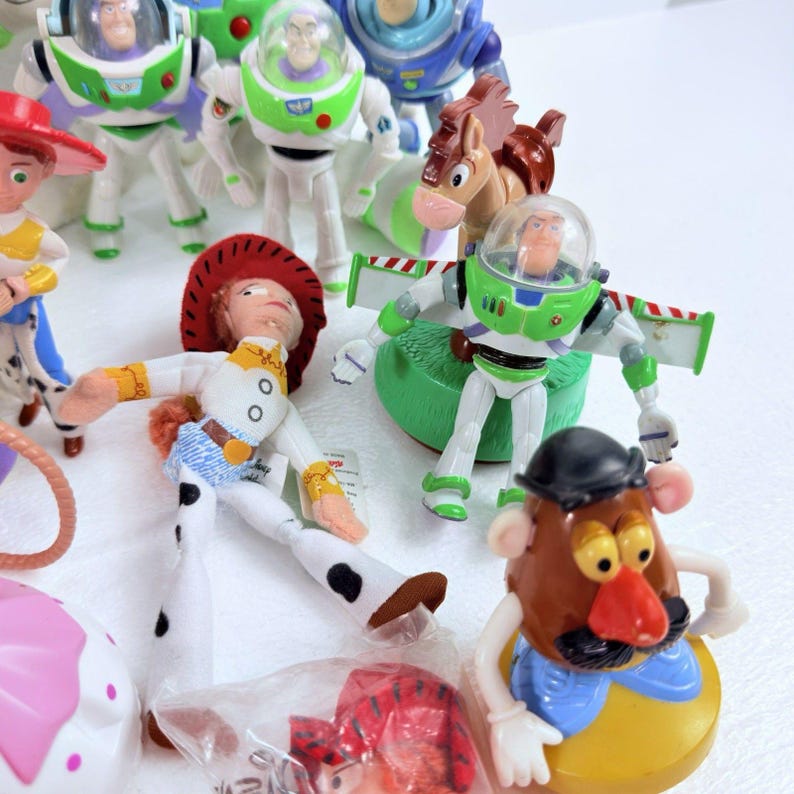 Figurine articulée Toy Story Disney Pixar, LOT de 20 pièces et plus Woody Buzz Jesse Zurg image 10