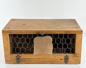 Vintage Wood Bread Box Chicken Wire Pie Safe Farmhouse Countertop Storage Bin