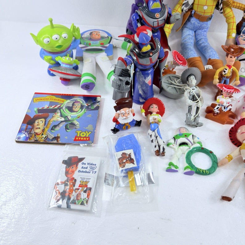 Figurine articulée Toy Story Disney Pixar, LOT de 20 pièces et plus Woody Buzz Jesse Zurg image 5
