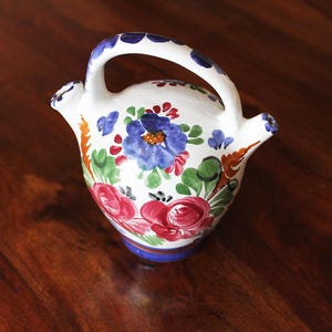 Jarro vintage austríaco de majólica do Tirol - Jarra/Vaso para flores com bico duplo - Cerâmica alpina pintada à mão