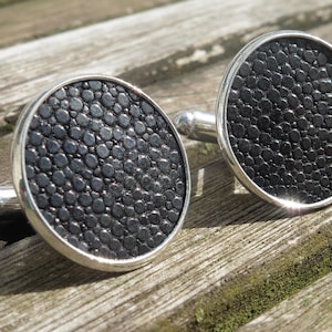 Festive cufflinks 20 mm stingray leather elegant men's jewelry, jewelry unisex Black