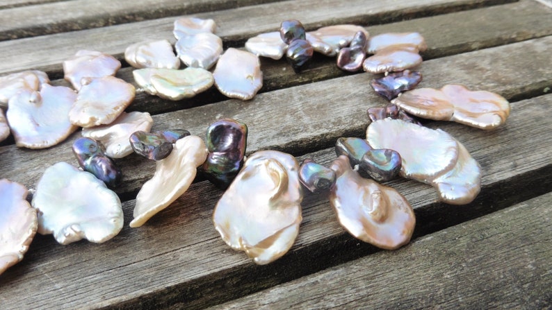 Exclusive necklace of large natural Keshi pearls up to 30 mm, summer party, shiny metallic image 2