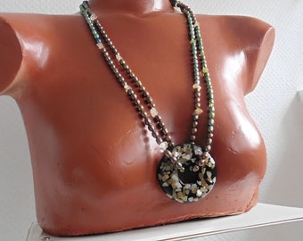 Autumnal pearl necklace with mother-of-pearl pendant, real pearls green-red, statement pendant