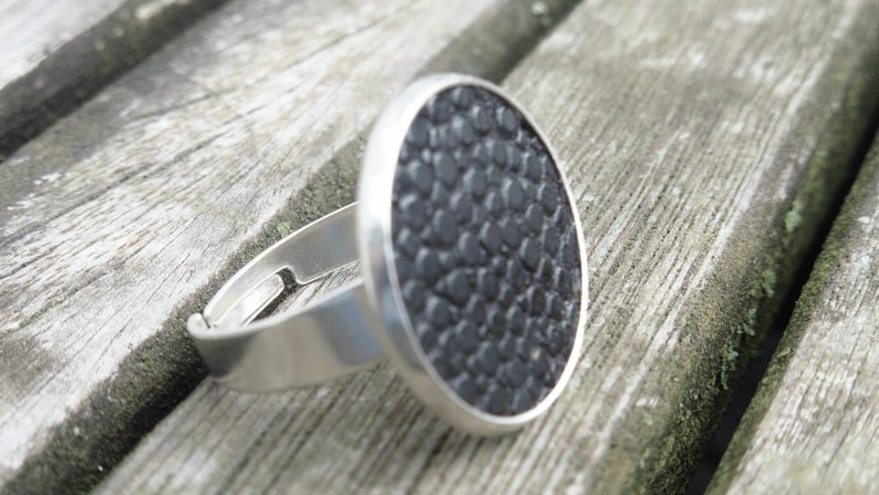 Bracelet with stingray leather silver business style image 8