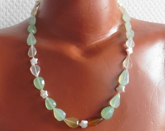 Spring necklace with opal and freshwater pearls