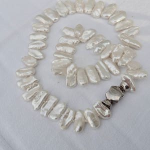 Pearl necklace made of very beautiful white rods, Keshi beads with magnetic lock image 5