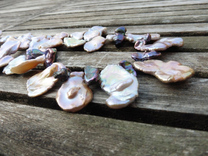 Exclusive necklace of large natural Keshi pearls up to 30 mm, summer party, shiny metallic image 4