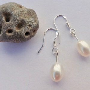 Dainty pearl earrings white 7 mm teardrop shape, 925 silver hooks, wedding jewelry image 1