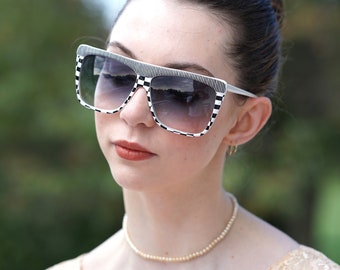 Rare vintage 80’s ULTRA, Harem sunglasses ULTRA | Accessories | Rare Vintage 8s Ultra Harem Sunglasses  main image 4