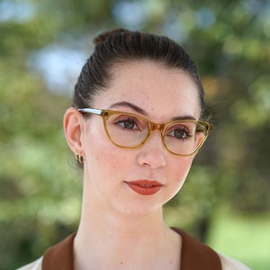 Vintage eyeglasses Cateye 1960&#39;s Cateye Made In France By TWE New Old Stock clear brown tone