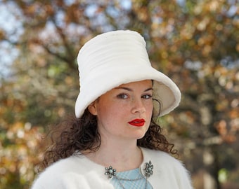 Vintage Fur Felt Bucket Hat: 1950s-60s Women Hat, Holiday Xmas Winter Hat, Retro MCM Mod Fashion Hat, Cloche Hat, Coquette Preppy Accessory