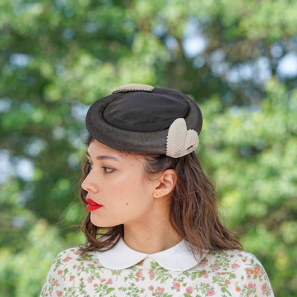 Chapeau de paille vintage / chapeau des années 30-40 / chapeau bibi inclinable / haut de forme inclinable / chapeau de cocktail / chapeau vintage / chapeau femme / chapeau de fête de thé / demi-chapeau