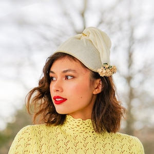 Vintage Floral Pixie Hat, Vintage Half Hat, 1950s-60s Hat, Vintage Hat, Women Hat,Tea Party Hat, Spring Summer Hat, Fairycore Hat