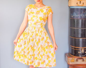 Vintage 1950s Dress Size S, Vintage Dress, 1950s Dress, Shirtwaist Dress, Vintage Clothing, Retro Clothing, Mrs Maisel Dress, Summer Dress