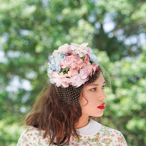Vintage Floral Pillbox Hat with Veil, Vintage Hat, 1950s-60s Hat, Bridal Wedding Hat, Garden Party Hat, Spring Summer Hat, Retro MCM Hat