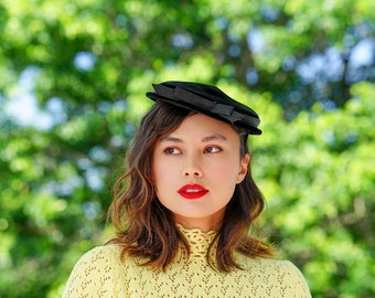 Demi-chapeau vintage avec nœud en velours, chapeau des années 1950-60, chapeau vintage, chapeau vintage pour femme, chapeau de cocktail, chapeau de tea party, chapeau inclinable, chapeau rétro, chapeau MCM