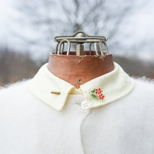 Vintage Enamel Floral Stick Pin, Vintage Lapel Tie Cravat Pin, 1980s Brooch Pin, Vintage Retro Brooch, Costume Jewelry, Cottagecore Brooch