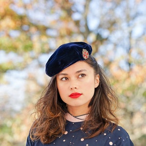 Vintage Velvet Beret Hat, 1950s Hat, Beret Tam Hat, Vintage Hat, Church Hat, Tea Party Hat, Fall Winter Hat, Vintage Millinery, Retro Hat
