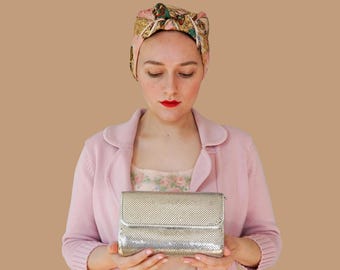 Vintage Whiting and Davis Silver Mesh Clutch Shoulder Bag/ 1980s Purse/ Women Bag Handbag/ Old Hollywood Glam Bag/ Gala Wedding Evening Bag