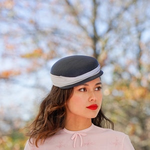 Vintage Half Hat, Vintage Cap Hat, 1950s Hat, Vintage Hat, Cocktail hat, Wedding Hat, Tea Party Hat, Vintage Women Hat, MCM Hat, Retro Hat
