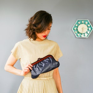 Vintage Faux Leather Plastic Frame Clutch/ 1960s Purse/ Vintage Purse/ Cosmetic Bag/ Vintage Women Bag/ Evening Bags/ Vintage Handbag