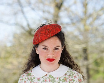 Vintage 50s Beret Feather Fascinator Birds of A Feather Vintage Fascinator – Aunt Gladys main image 4