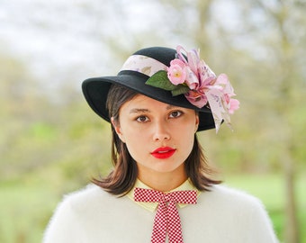 Vintage Floral Wool Bowler Hat, 1980s Hat, Wide Brim Hat, Vintage Hat, Vintage Women Hat, Church Hat, Vintage Millinery, Retro Hat