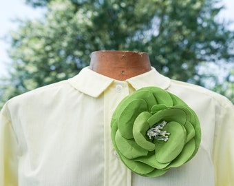Vintage Silk Flower Brooch 6"/ 1980s Brooch Pin/ Vintage Brooch/ Corsage Wedding Pin/ Millinery Flower Hat Pin/ Suit Lapel Pin/ Cottagecore