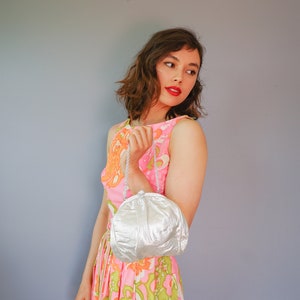 Vintage Lame Fabric Frame Purse/ 1950s-60s Purse/ Vintage Handbag/ Cocktail Purse/ Vintage Bag Woman/ Vintage Purse/ Evening Bag/ Retro Bag